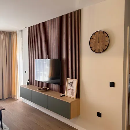 Daire South Primorsko, Family With Terrace And Free Parking